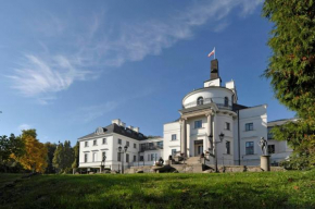  Schlosshotel Burg Schlitz  Хоэн-Демцин